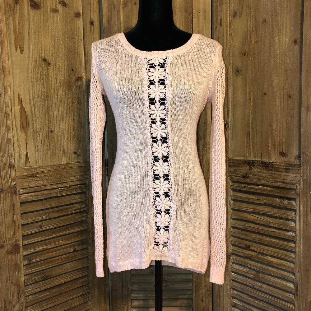 Derek heart sweater. Long. Pale pink. Large cute!